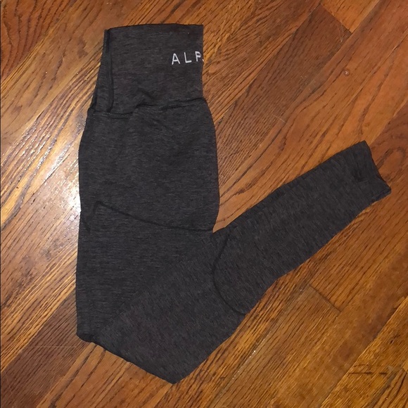 Alphalete Pants - Alphalete leggings